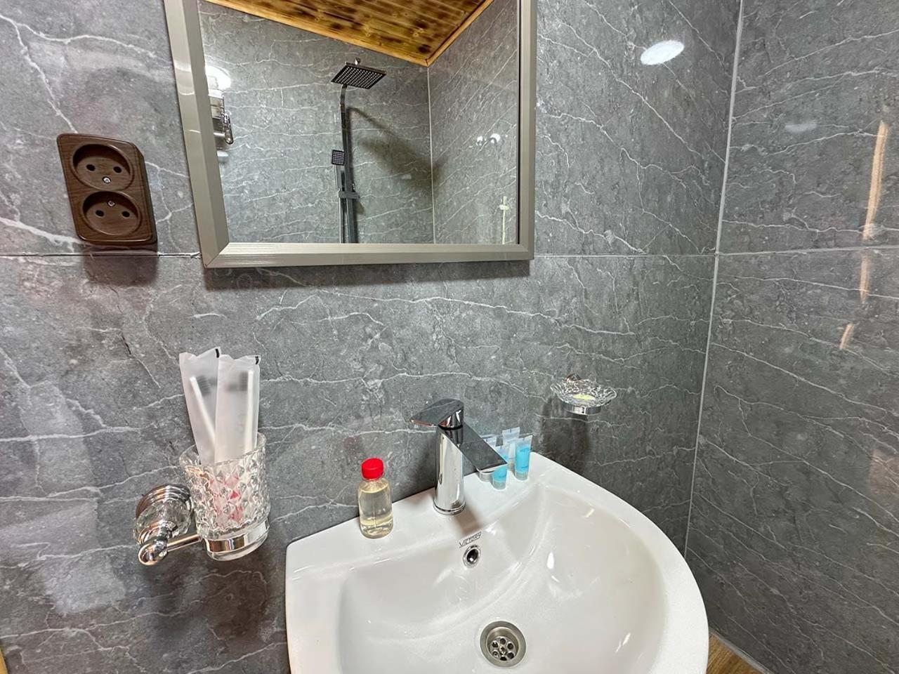 Eco House Merisi מראה חיצוני תמונה